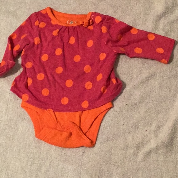 Bundle of baby girl onesies 0-3 months - Picture 2 of 4